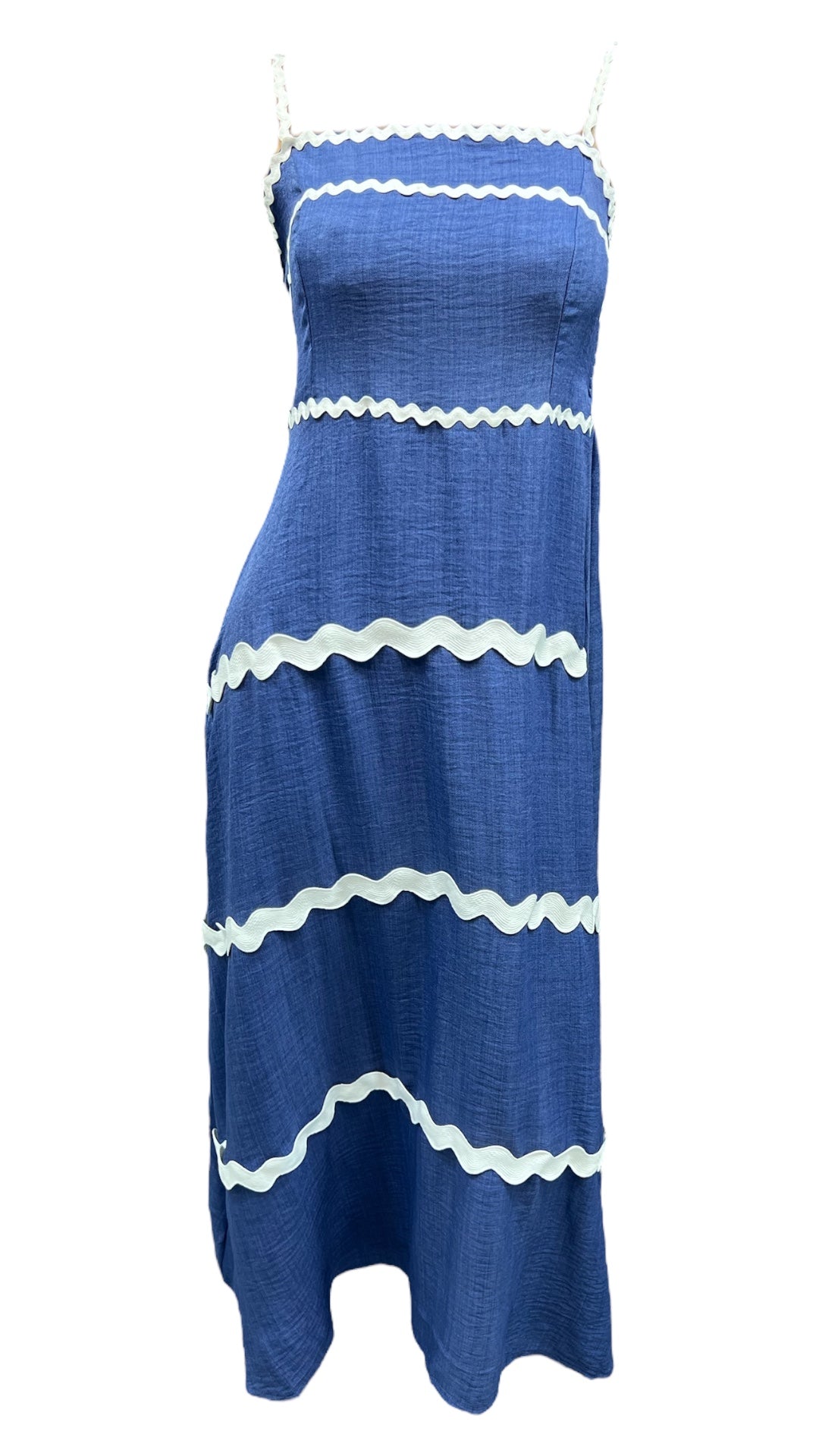 Women’s strapless shirred dress